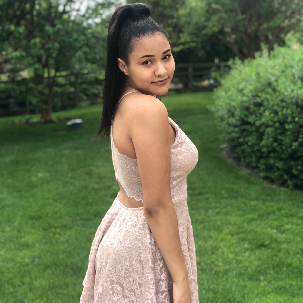 Meet your Posher, August